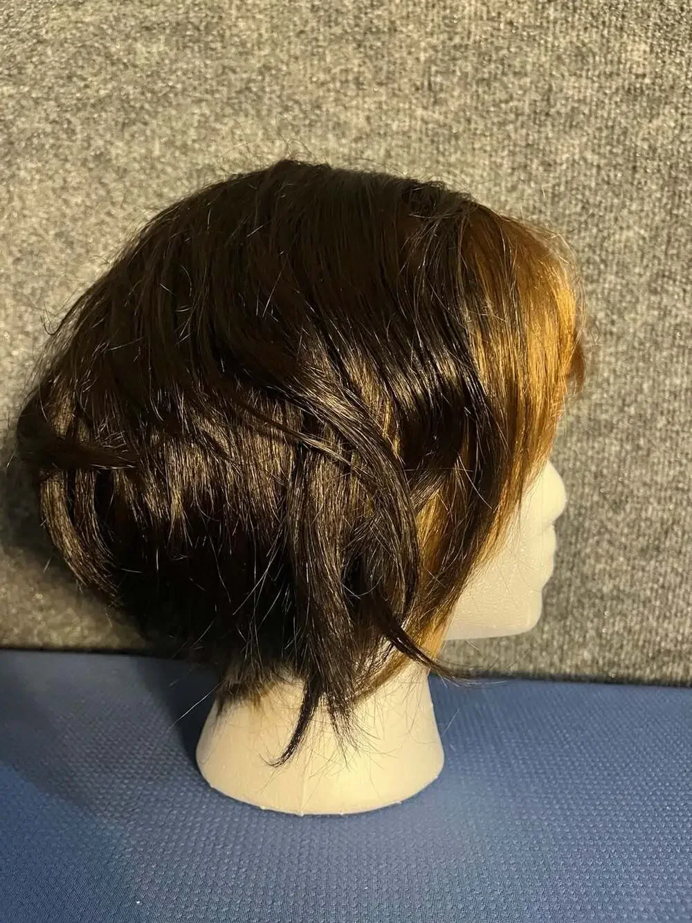 Synthetic Wig Short Layered Bob Brown Highlighted Hair 003-136